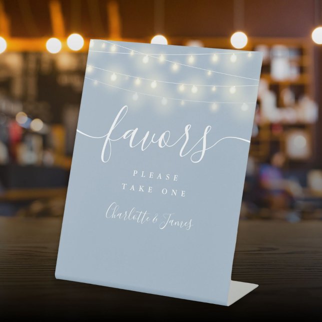 Signe De Table Chaîne Lumières Dusty Blue Wedding Faveurs Table (String Lights Dusty Blue Wedding Favors Table Pedestal Sign)