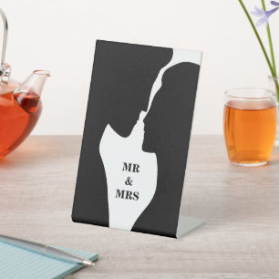 Signe De Table Couple romantique intime baisant silhouette