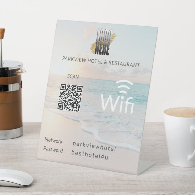Signe De Table Détails du réseau Wi-Fi de la plage avec logo de c (In SItu)