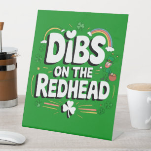 Signe De Table Droit sur la rousse drôle de la Saint-Patrick