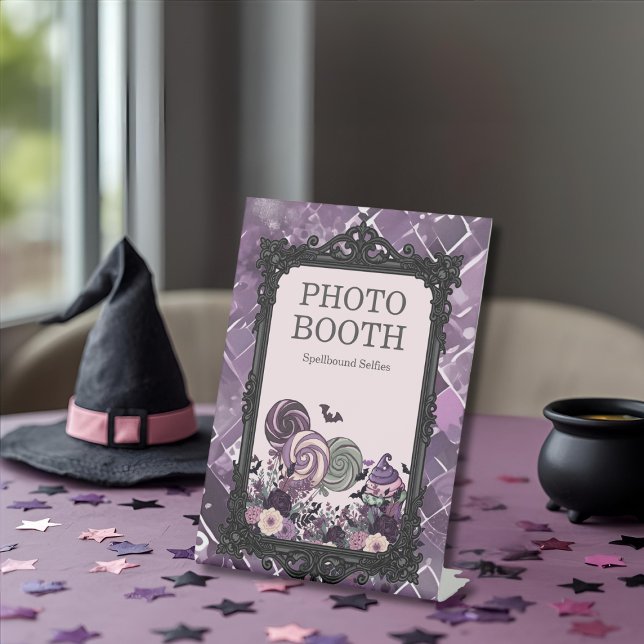 Signe De Table Éffrayant mignon gothique violet PHOTO BOOTO (Spooky Cute Gothic purple PHOTO BOOTH Pedestal Sign)