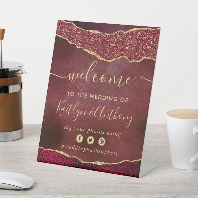 Signe De Table Elégant Mariage d'âge Burgundy & Or (In SItu)