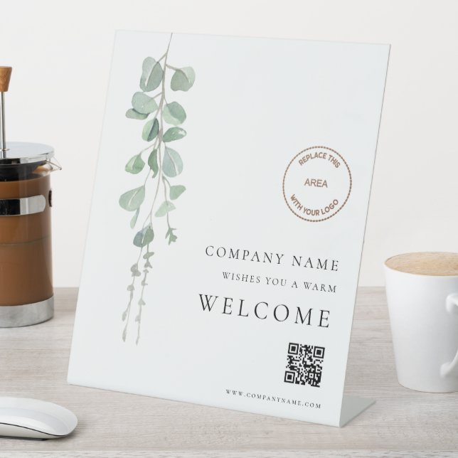 Signe De Table Eucalyptus Welcome Company Votre Logo Code QR (In SItu)