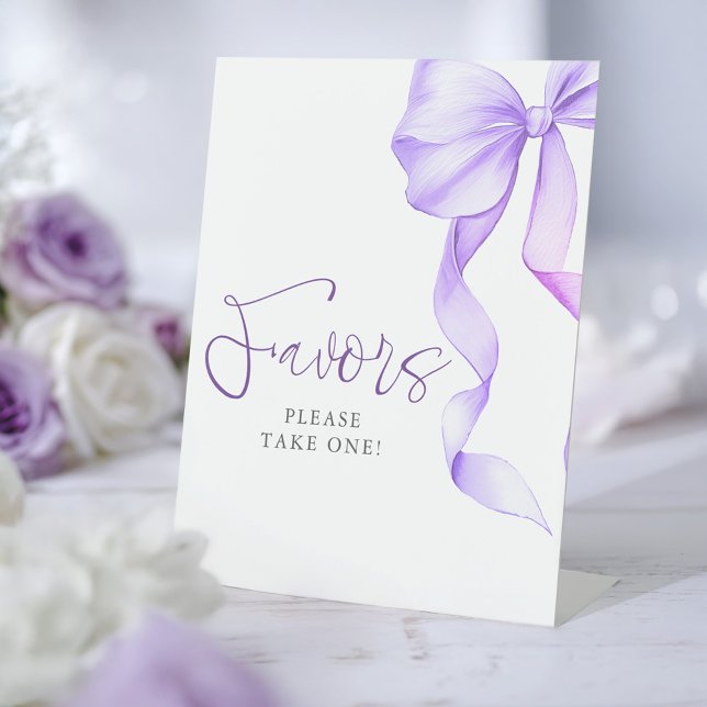 Signe De Table Favoris de la Fête des mariées de la cale violette (Purple Bow Favors Sign)