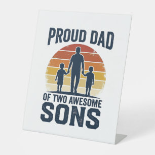 Signe De Table Fier papa de deux fils géniaux design de t-shirt v