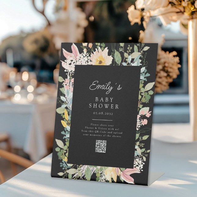 Signe De Table Fleur sauvage Garden Charm Baby shower QR Code (Custom Wildflower Garden Charm Baby Shower QR Code Pedestal Sign, for a Photo Gallery.)