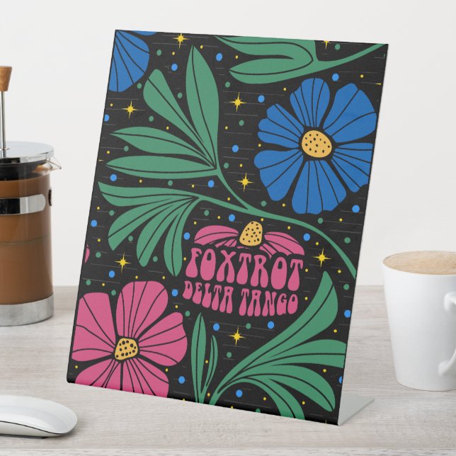 Signe De Table Foxtrot Delta Tango Flower Boho (In SItu)