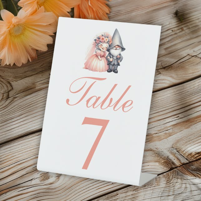 Signe De Table Gnome Whimsical Orange Mariage Numéro de table (Créateur téléchargé)