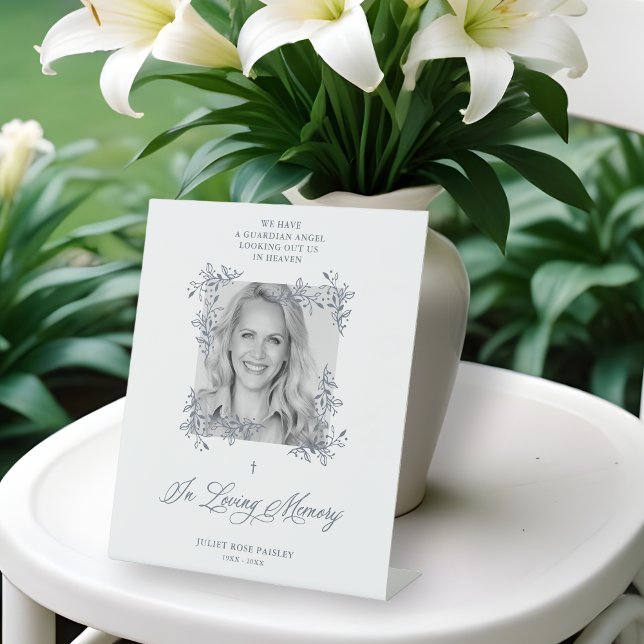 Signe De Table Hand Lettered Chic Flourish Grey Photo Memorial (Hand Lettered Chic Flourish Grey Photo Memorial Pedestal Sign.)