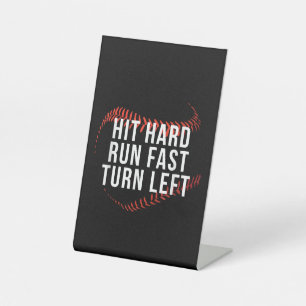 Signe De Table Hit Hard Run Fast Turn Left Drôle Lecteur De Baseb
