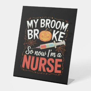 Signe De Table Infirmière Drôle Halloween Infirmière Essentiel T-