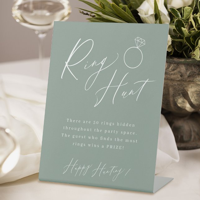 Signe De Table Jeu de chasse à l'anneau de douche de mariage de c (Sage green script ring hunt bridal shower game pedestal sign)