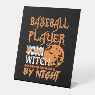 Signe De Table Joueur De Baseball Par Sorcière De Jour Par Hallow