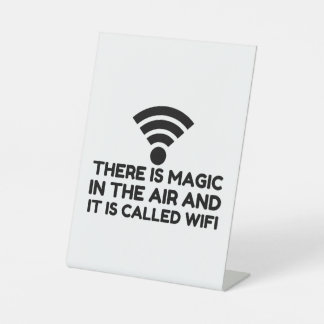 SIGNE DE TABLE LA MAGIE DANS L'AIR EST WIFI