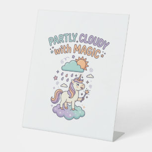 Signe De Table Licorne en partie nuageux avec un T-shirt tendance