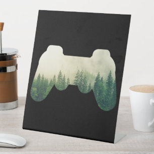 Signe De Table Manette de jeu et forêt naturelle