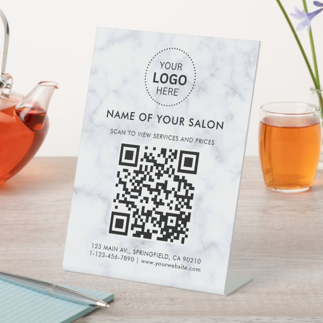 Signe De Table Marbre blanc Salon Business QR Code et logo (In SItu)