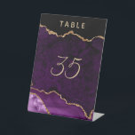 Signe De Table Mariage de géoode d'âge d'or violet<br><div class="desc">Les numéros de table de mariage chic violet et or parties scintillant agate sont faciles à customiser.</div>