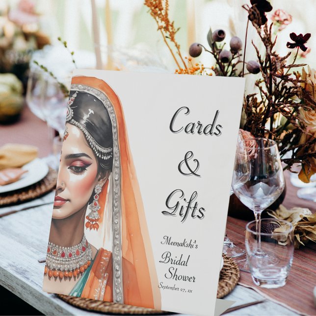Signe De Table Mariée Dans La Fête des mariées Ethnique Indienne  (Angled view south asian royal bollywood glam – Bridal Shower Cards and Gifts Pedestal Sign)