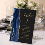 Signe De Table Marine Blue Gold Agate Script Dark Mariage Table<br><div class="desc">Le bord gauche de cet élégant socle de numéro de table mariage moderne est doté d'une bordure en aquarelle bleu marine ornée d'une parties scintillant en faux or. Le mot "table" apparaît dans un script blanc couleur or sur un arrière - plan noir ardoise. Ajoutez les noms de vos invités...</div>