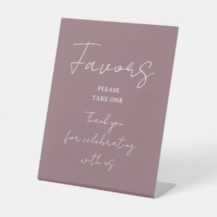 Signe De Table Mauve Minimaliste Élégant Script Faveurs