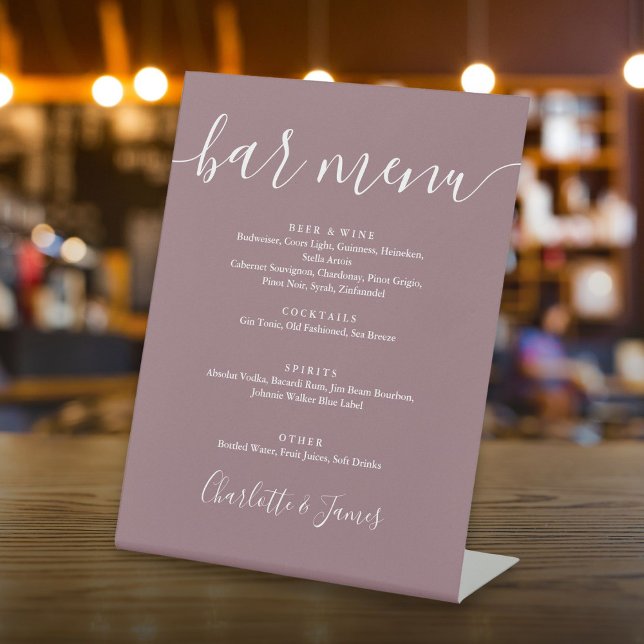 Signe De Table Menu de bar de mariage à l'écriture Mauve Signatur (Mauve Signature Script Wedding Bar Menu Pedestal Sign)
