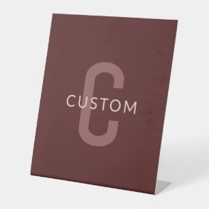 Signe De Table Nom Monogramme d'apparence moderne Rouge marron