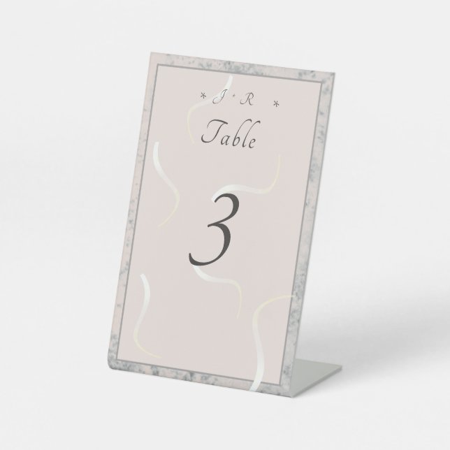 Signe De Table Numéro de table monogrammé en marbre rose et gris (Recto)
