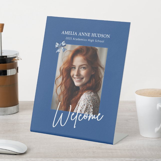 Signe De Table Photographie élégante et tendance Blue Graduation  (In SItu)