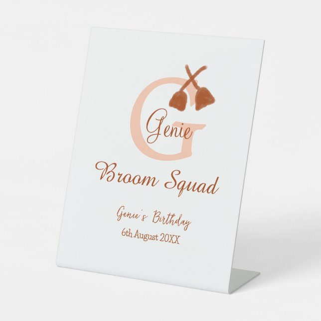 Signe De Table Poitrine Brown Squad Anniversaire Nom de la pêche  (Recto)