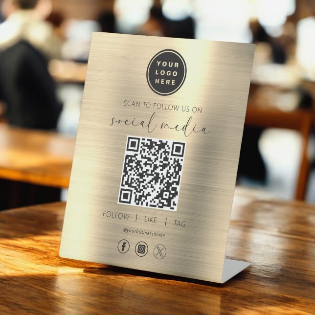 Signe De Table QR Code Gold Scan To Follow Us on Social Network (Créateur téléchargé)