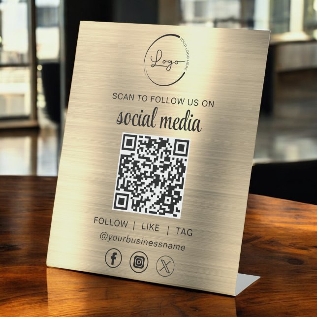 Signe De Table QR Code Gold Scan To Follow Us on Social Network (Créateur téléchargé)