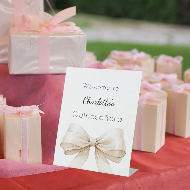 Signe De Table Quinceanera beige crème Bois accueil (Créateur téléchargé)