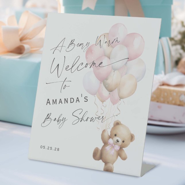 Signe De Table Rose moderne bébé fille douche Bearly wait Accueil (Pink Baby Boy Shower, We Can Bearly Wait Themed Pedestal Welcome Sign.)