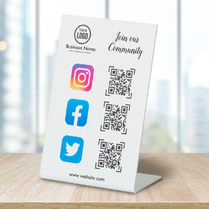 Signe De Table Scanner De Code QR Pour Se Connecter Sur Les Média