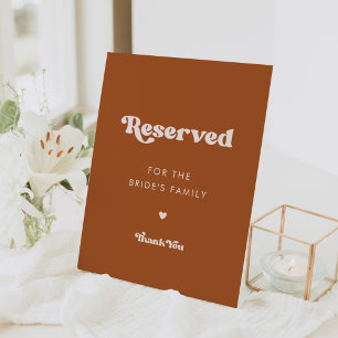 Signe De Table Stylish retro Burnt Orange Réservé à la famille