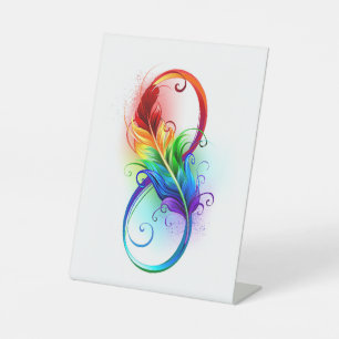 Signe De Table Symbole d'infini avec plume arc-en-ciel