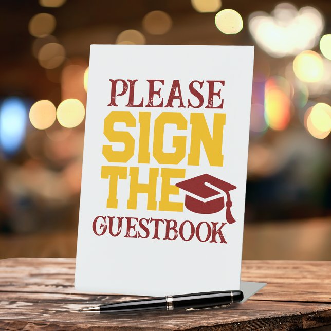 Signe De Table Table de graduation Maroon, Gold & White Guestbook (Maroon and Gold Graduation Cap Please Sign the Guestbook Pedestal Table Sign)