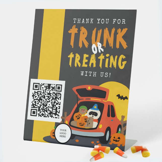 Signe De Table Trunk ou traiter Ghoulish Citrouille Business Merc (Halloween Trunk or Treat Standing Business QR Code Display Sign in Grey, Orange, Yellow)