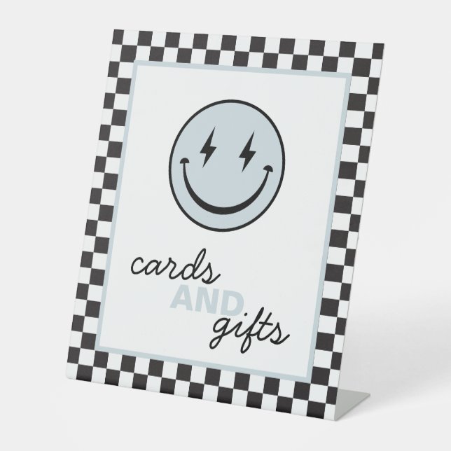 Signe De Table Un joyeux mec souriant cartes et cadeaux (Recto)