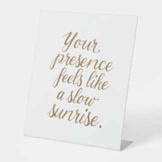 Signe De Table Votre Présence : Un Lever de Soleil Lent