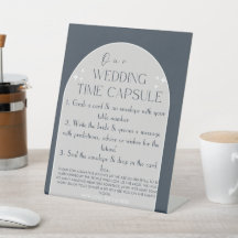 Voyant Mariage moderne temps Capsule Pedestal Sign