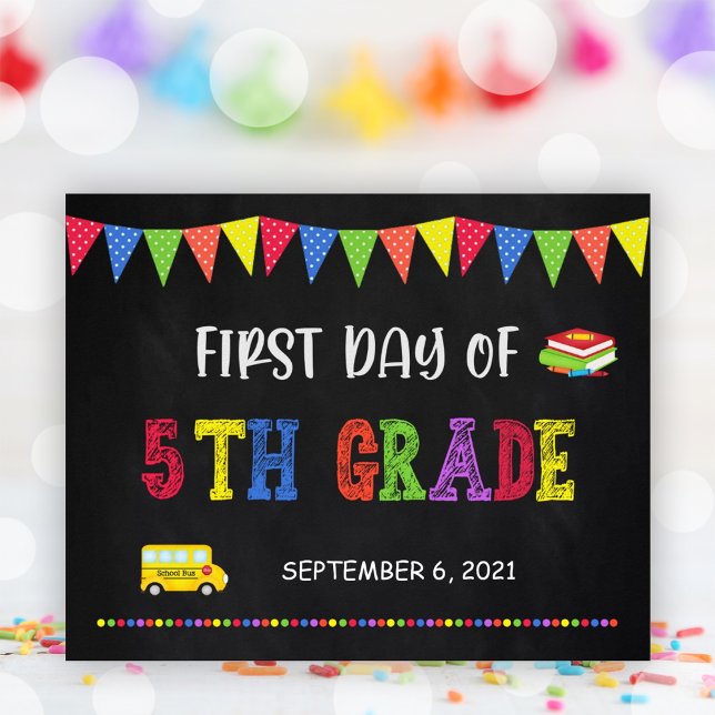 Signe du premier jour de l'école | Poster de 5e an (First Day Of School Sign | 5th Grade Poster)
