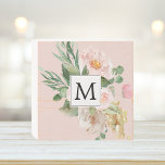 Signe En Bois Aquarelle moderne Fleurs roses Monogrammes<br><div class="desc">Aquarelle moderne Fleurs roses Monogrammes</div>