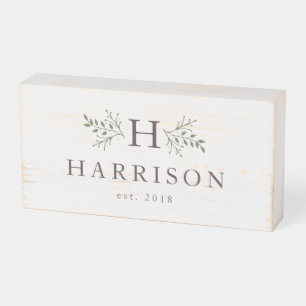 Signe En Bois Nom de famille rustique monogramme