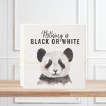 Signe En Bois Panda Funky Moderne Noir Et Blanc Avec Citation<br><div class="desc">Panda Funky Moderne Noir Et Blanc Avec Citation</div>