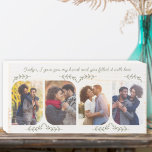 Signe En Bois Paroles d'amour de femme 4 photo verticale feuille<br><div class="desc">Photo féminine bloc en bois pour votre femme - ou très facile à personnaliser pour quelqu'un d'autre. Le modèle photo affiche 4 de vos photos préférées au format vertical avec des angles arrondis. Lettré avec un texte d'amour dans un script clair, écrit à la main, qui dit "[nom] Je vous...</div>