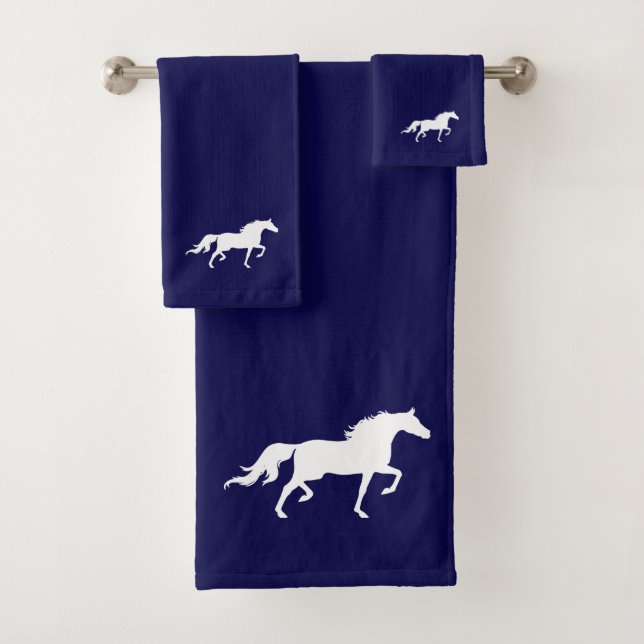 Silhouette de cheval blanc sur fond bleu marine (En situation)
