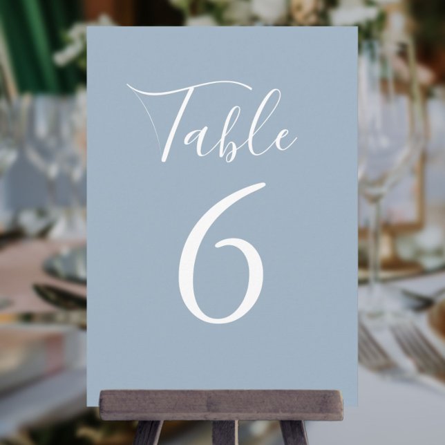 Simple Dusty Blue Chic Numéro de table de script (Simple Dusty Blue Chic Script Table Number)