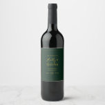 Simple Elegant Noël Vert Mariage Étiquette de vin<br><div class="desc">Ce Noël simple et élégant | étiquette de vin vert mariage est parfait pour votre mariage minimaliste moderne d'hiver. La calligraphie classique de luxe doré, ainsi que l'arrière - plan vert traditionnel, tous bordés d'un cadre minimal, complètent l'ambiance colorée de vacances que vous recherchez. Vous pouvez personnaliser avec vos propres...</div>